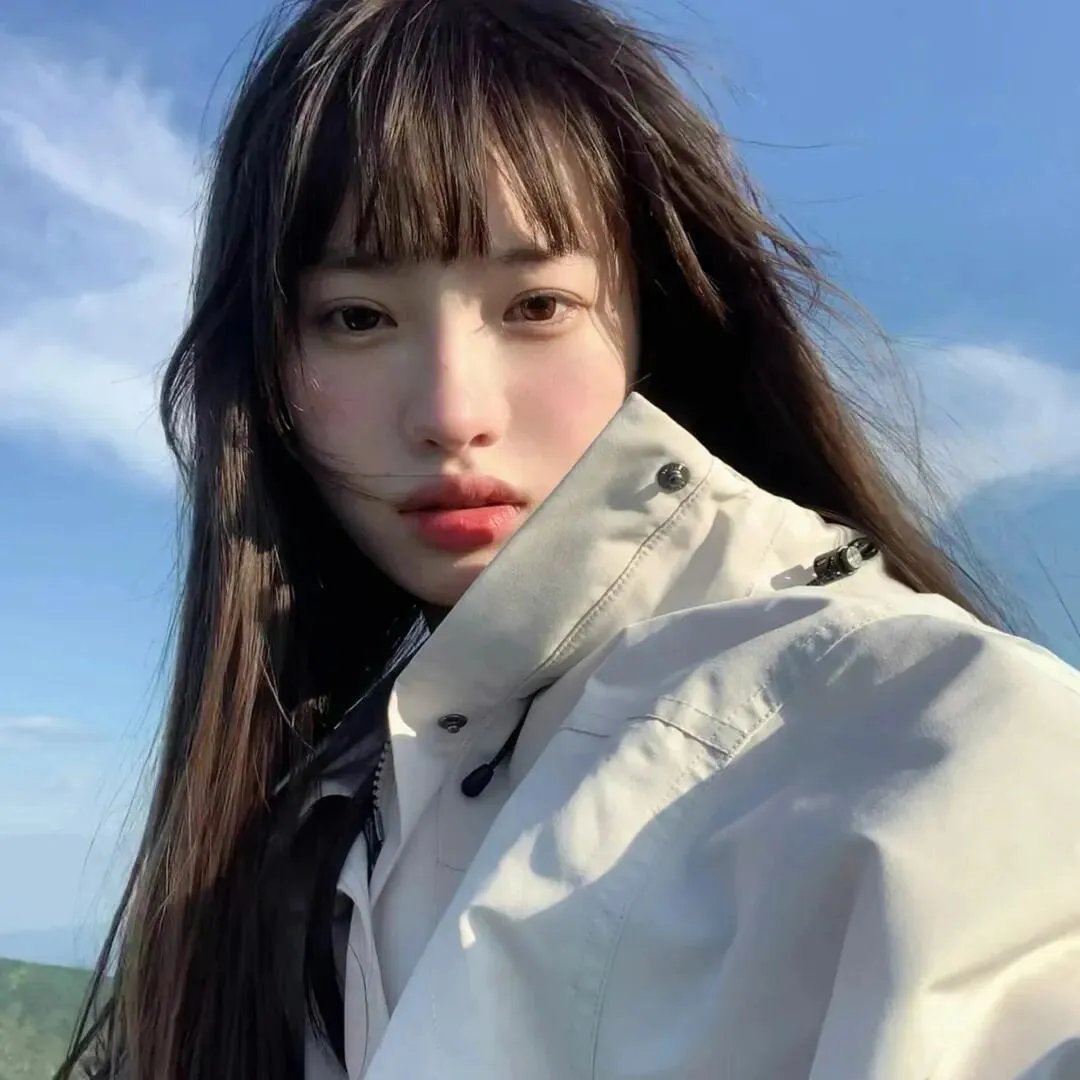 带子狼 在那双小手中